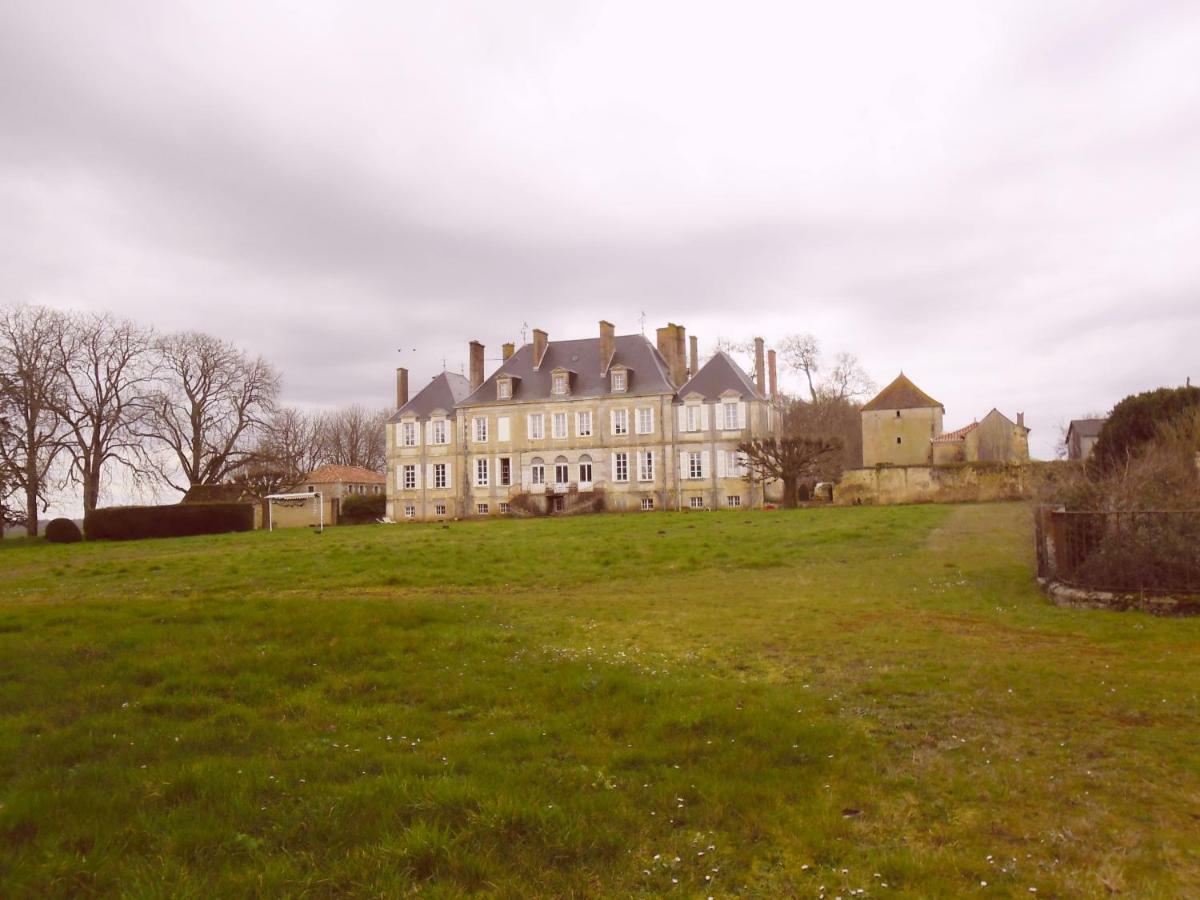 Chateau Des Noces Bazoges-en-Pareds Zewnętrze zdjęcie