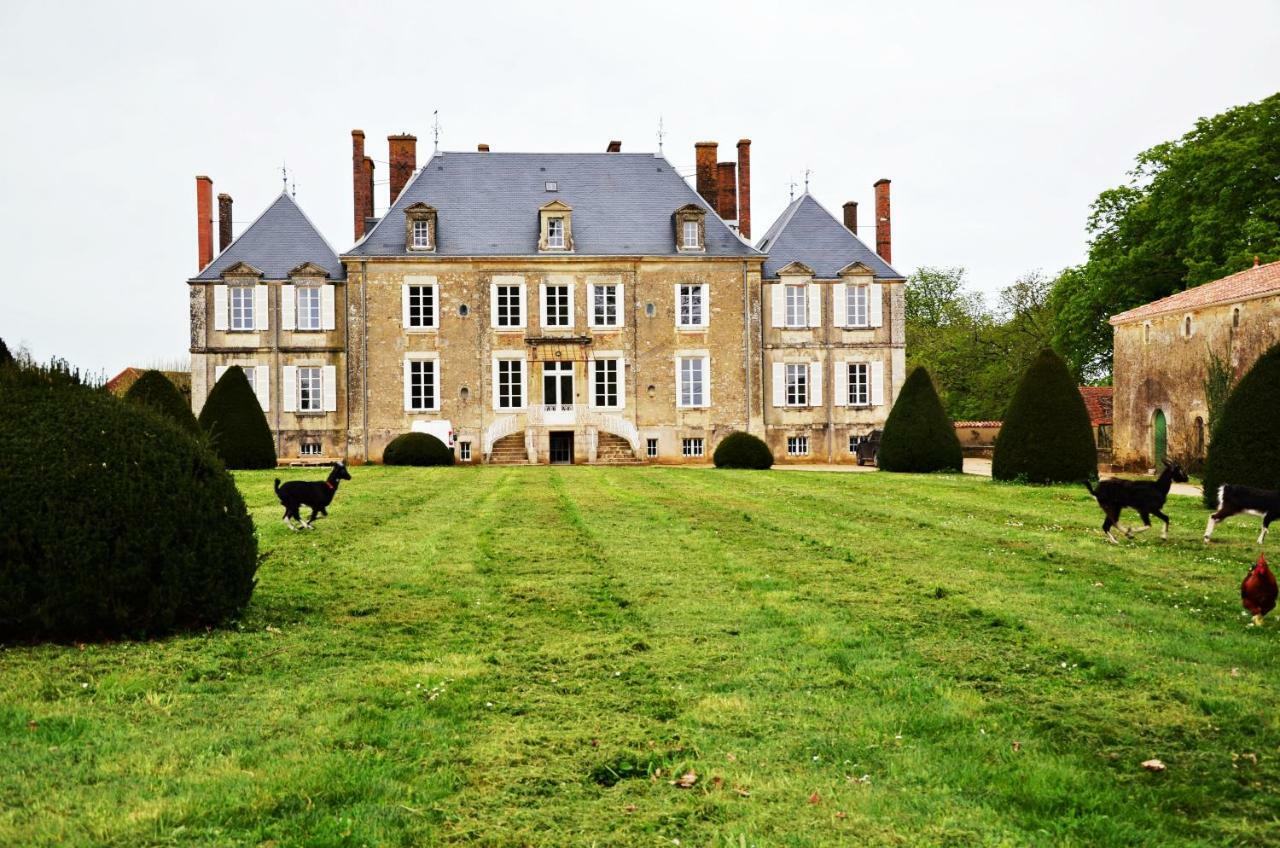 Chateau Des Noces Bazoges-en-Pareds Zewnętrze zdjęcie