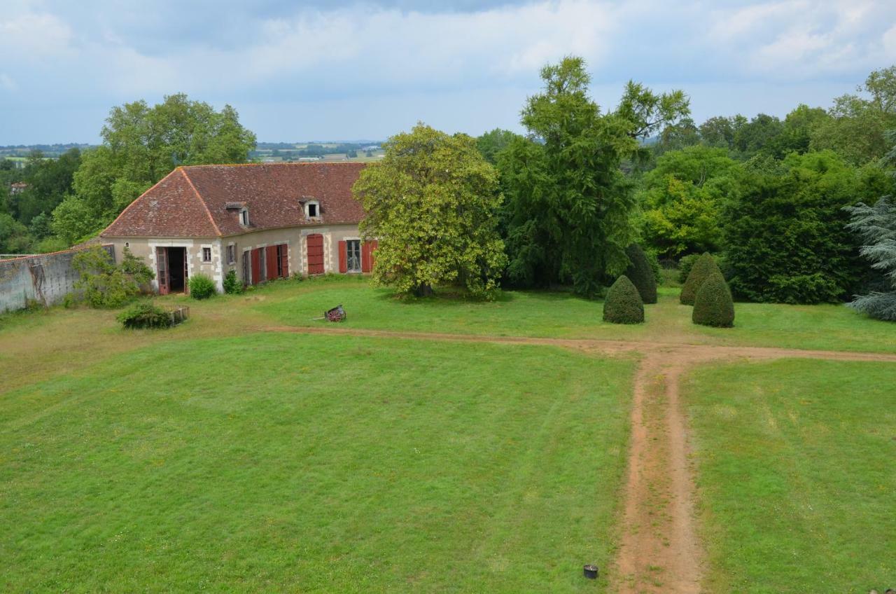 Chateau Des Noces Bazoges-en-Pareds Zewnętrze zdjęcie